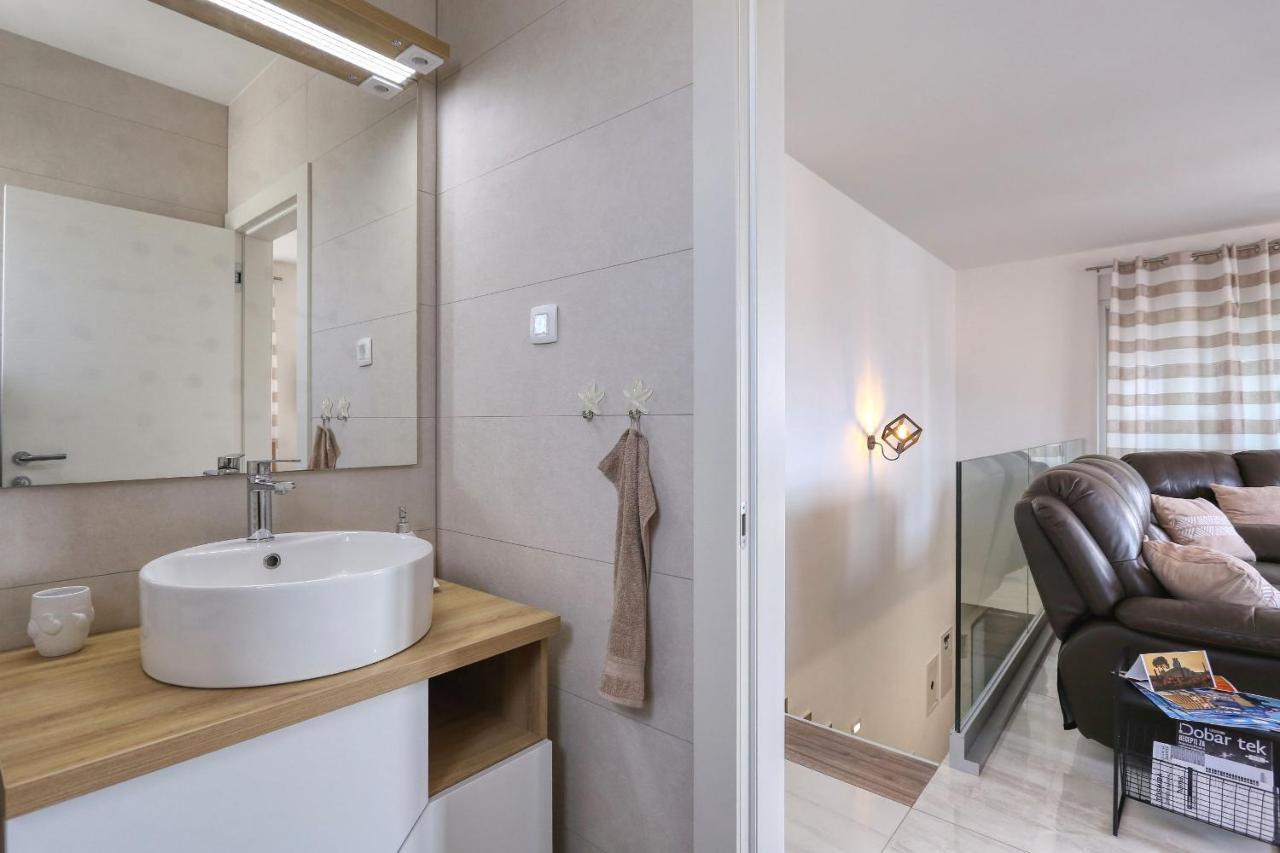Luxury Apartment Isabell Затон Экстерьер фото